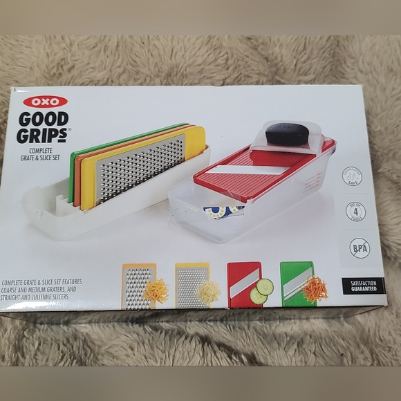 NIB OXO Grate & Slice Set with Multicolor Blades - Picture 1 of 6